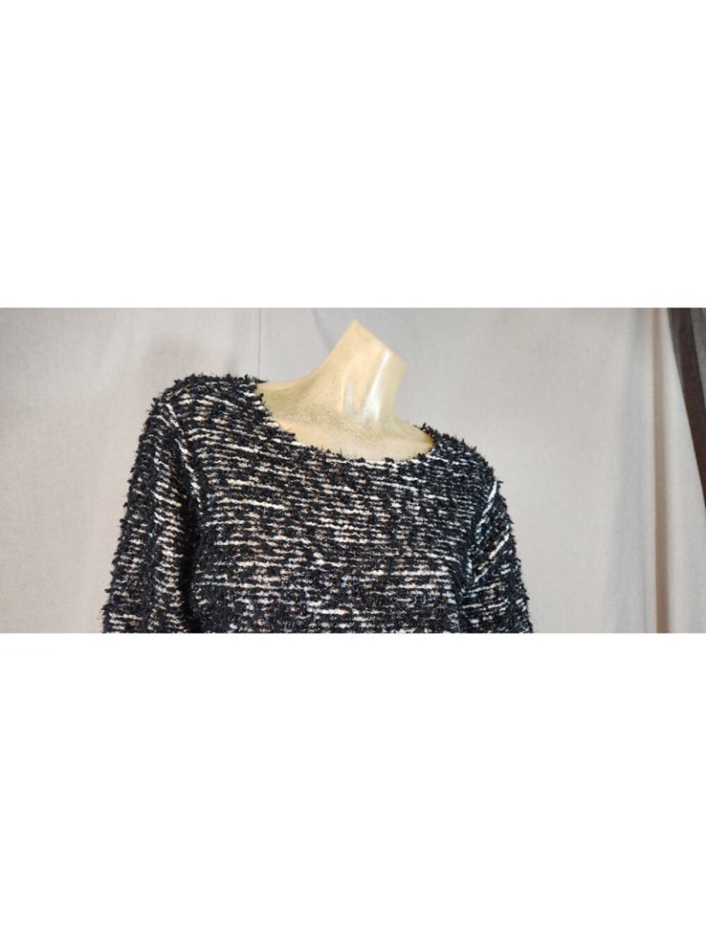 Chicos Black Silver Round Neck 3/4 Sleeve Pullover Sweater Size 2 MEDIUM USED - Picture 2 of 7